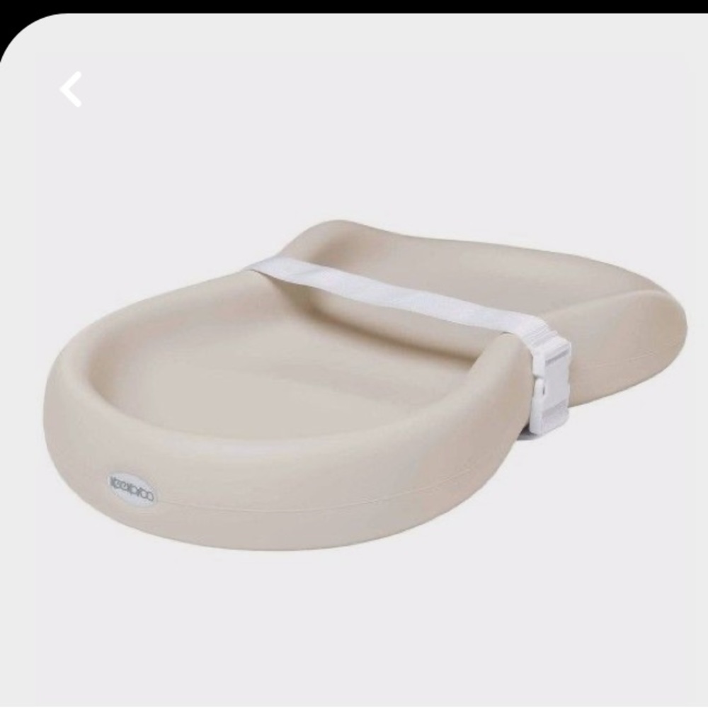 Blue keekaroo peanut changing pad. Good used condition.